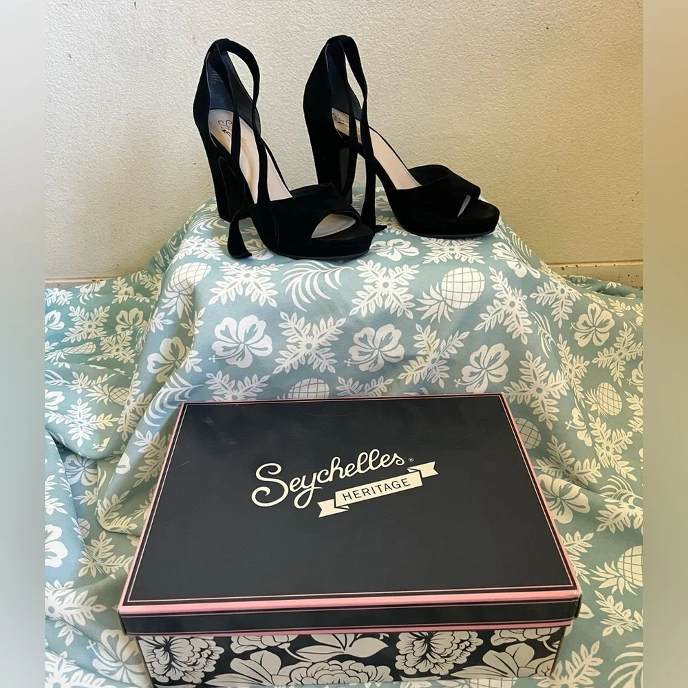 Seychelles black suede